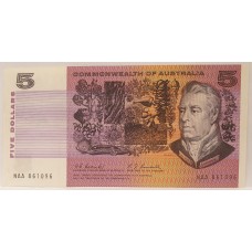AUSTRALIA 1967 . FIVE 5 DOLLARS BANKNOTE . COOMBS/RANDALL . FIRST PREFIX NAA